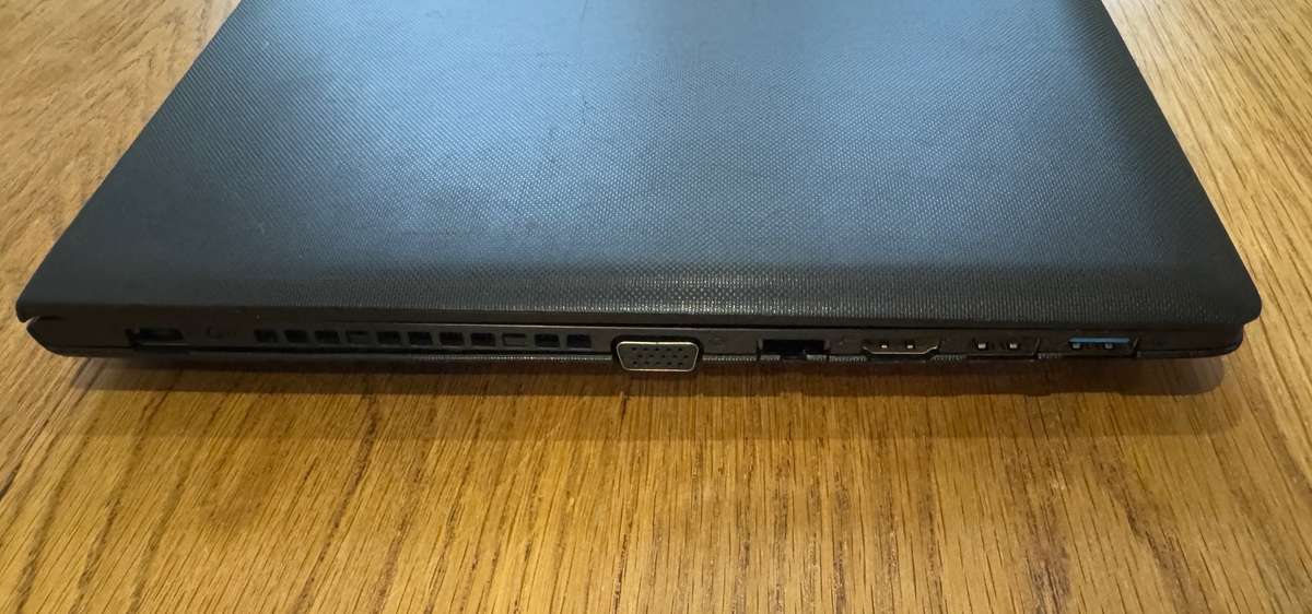 Lenovo G40-70 14", Intel Pentium 3558U 1.70GHz, 8GB RAM, 500GB HDD, PLEASE READ!!!
