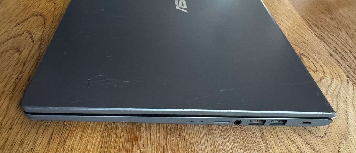 ASUS VivoBook X515J 15.6", Intel Core i3 1005G1 1.2GHz, 8GB DDR4 RAM, 250GB SSD