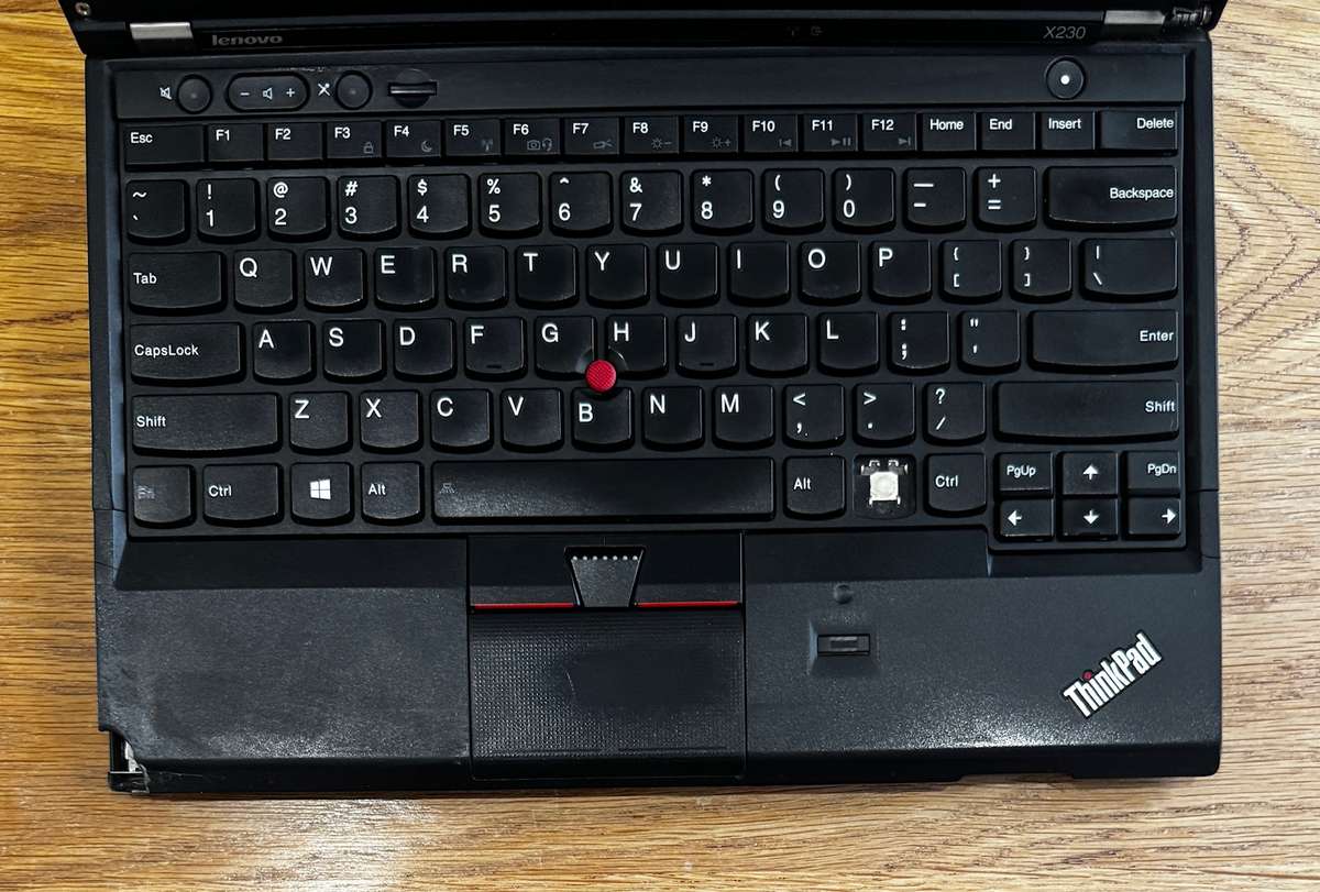 Lenovo ThinkPad X230 12.5", Intel Core i5 3rd Gen 2.60GHz, 4GB RAM, 500GB HDD PLEASE READ!!!