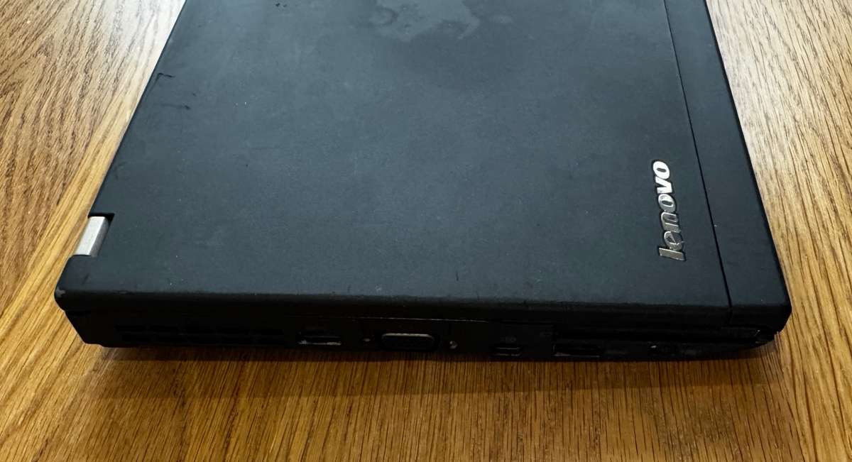 Lenovo ThinkPad X230 12.5", Intel Core i5 3rd Gen 2.60GHz, 4GB RAM, 500GB HDD PLEASE READ!!!