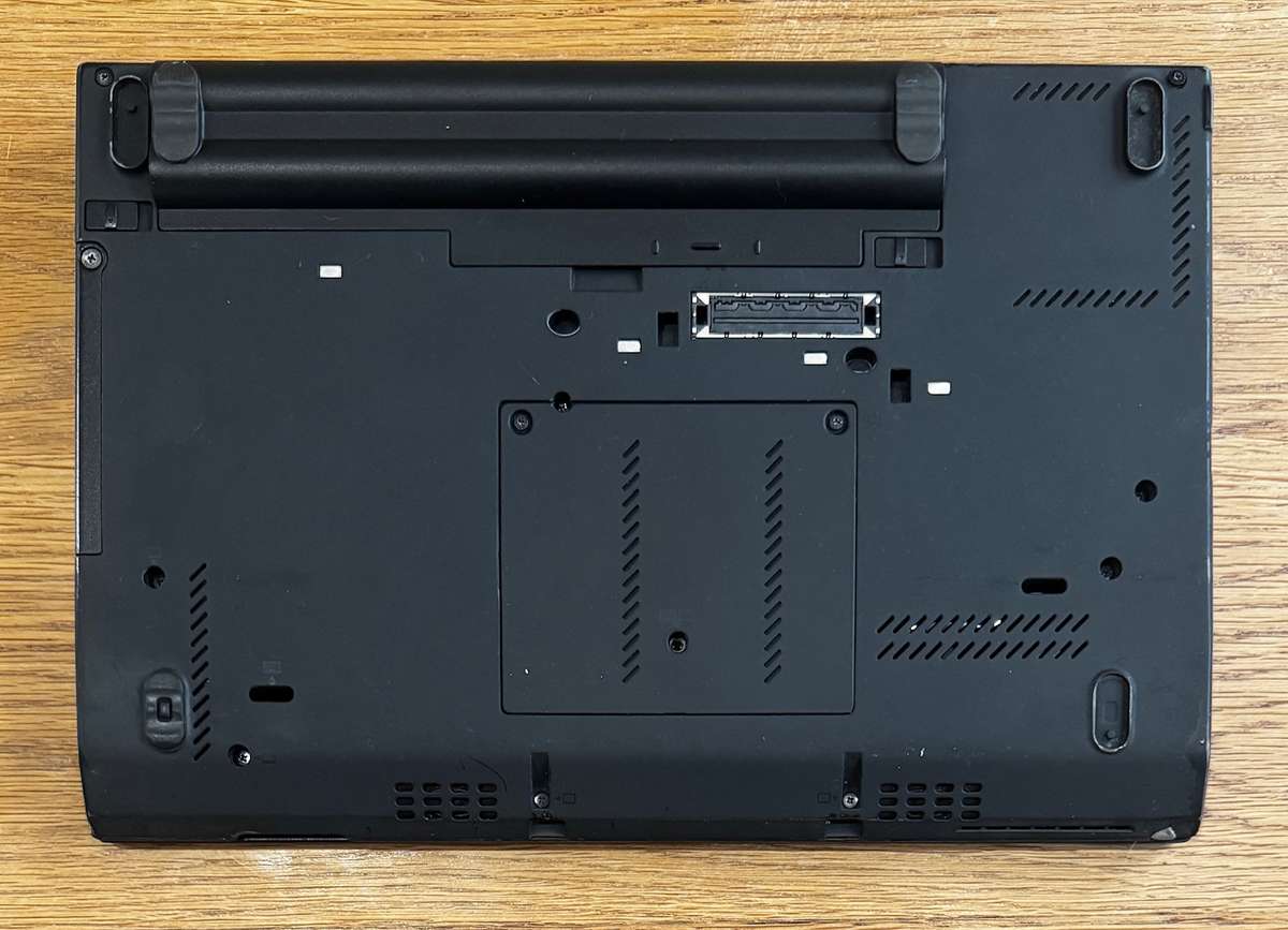 Lenovo ThinkPad X230 12.5", Intel Core i5 3rd Gen 2.60GHz, 4GB RAM, 500GB HDD PLEASE READ!!!