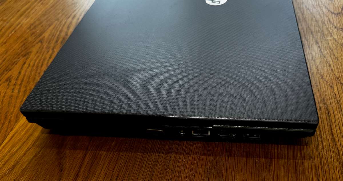 HP 620 Delphi D40 15.6", Intel Core 2 Duo 2.20GHz, 4GB RAM PLEASE READ!!!