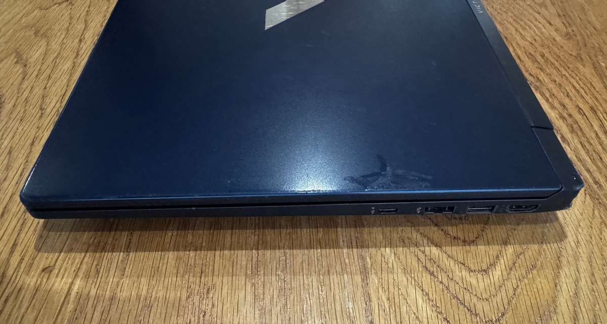 HP Victus 15 15.6", AMD RX 6500M, Ryzen 5 5600H 3.3Ghz ,16GB DDR4 RAM, 500GB SSD, PLEASE READ!!!