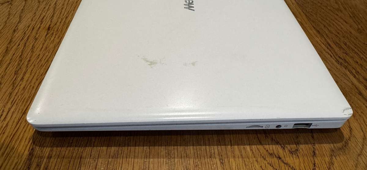 Mecer Xpression MyLife Z140C 14", Intel Atom x5-Z8350 1.44GHz, 2GB RAM, 32GB SSD