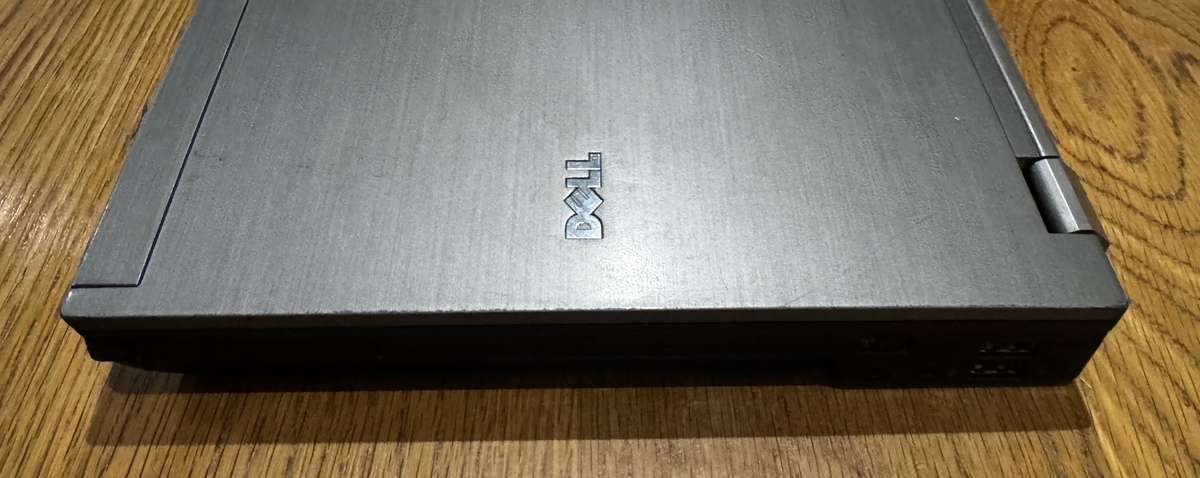 Dell Latitude E6410 14.1", Intel Core I5 M520 2.4GHz, 4GB RAM, 250GB HDD PLEASE READ!!!