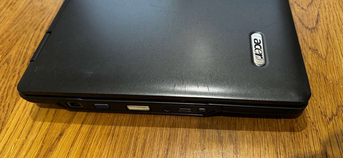 Acer TravelMate 7720G 17", Intel Core 2 Duo T7300 2.0GHz, 2GB RAM, 250GB HDD PLEASE READ!!!