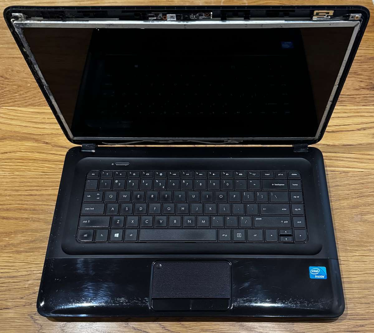 HP Compaq Presario CQ58-200EI 15.", Intel Celeron B830 1.8GHz, NO RAM, NO HDD PLEASE READ!!!