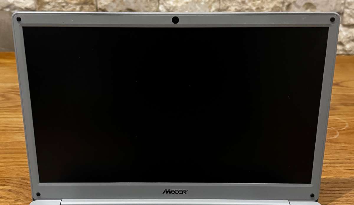 Mecer Wizard 2.0 CA14D01 14", Intel Celeron N3350 1.1GHz, 4GB RAM, PLEASE READ!!!