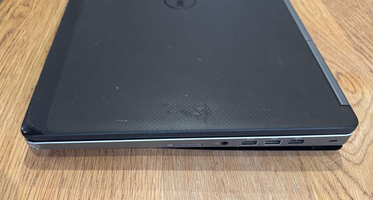 Dell Precision 7720 17.3", Intel CORE i5-7300HQ 2.5GHz, PLEASE READ!!!