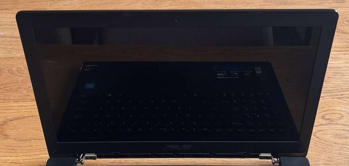 ASUS NoteBook F553S 15.6"