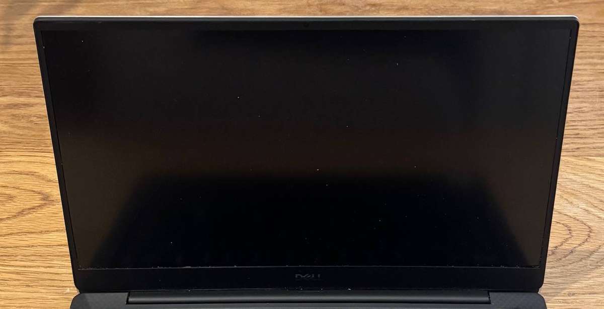 DELL XPS 13 7390 13.3", Intel Core i5-10210U 1.60GHz, 8GB RAM, NO SSD, READ!!!