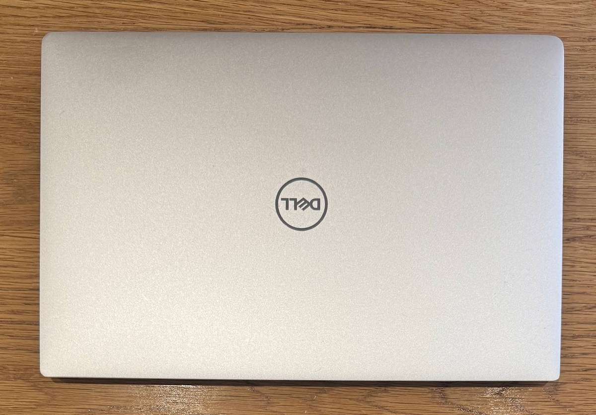 DELL XPS 13 7390 13.3", Intel Core i5-10210U 1.60GHz, 8GB RAM, NO SSD, READ!!!