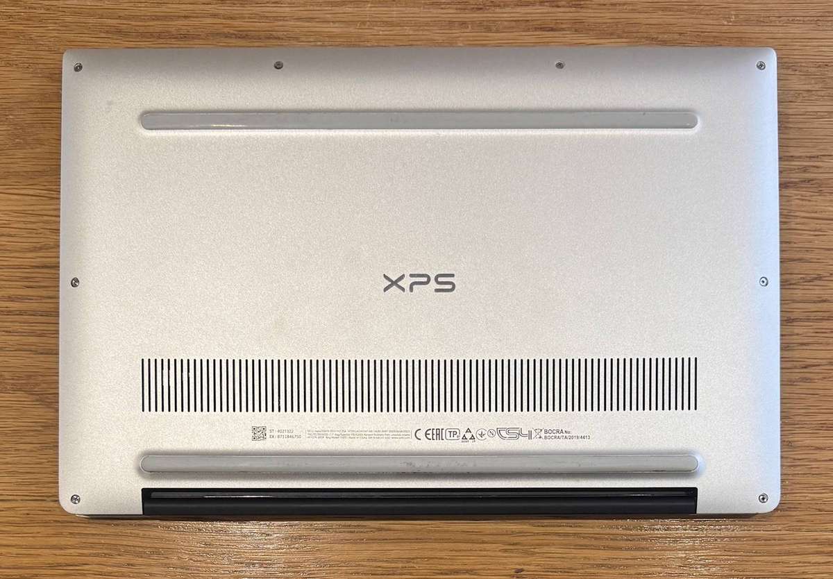 DELL XPS 13 7390 13.3", Intel Core i5-10210U 1.60GHz, 8GB RAM, NO SSD, READ!!!