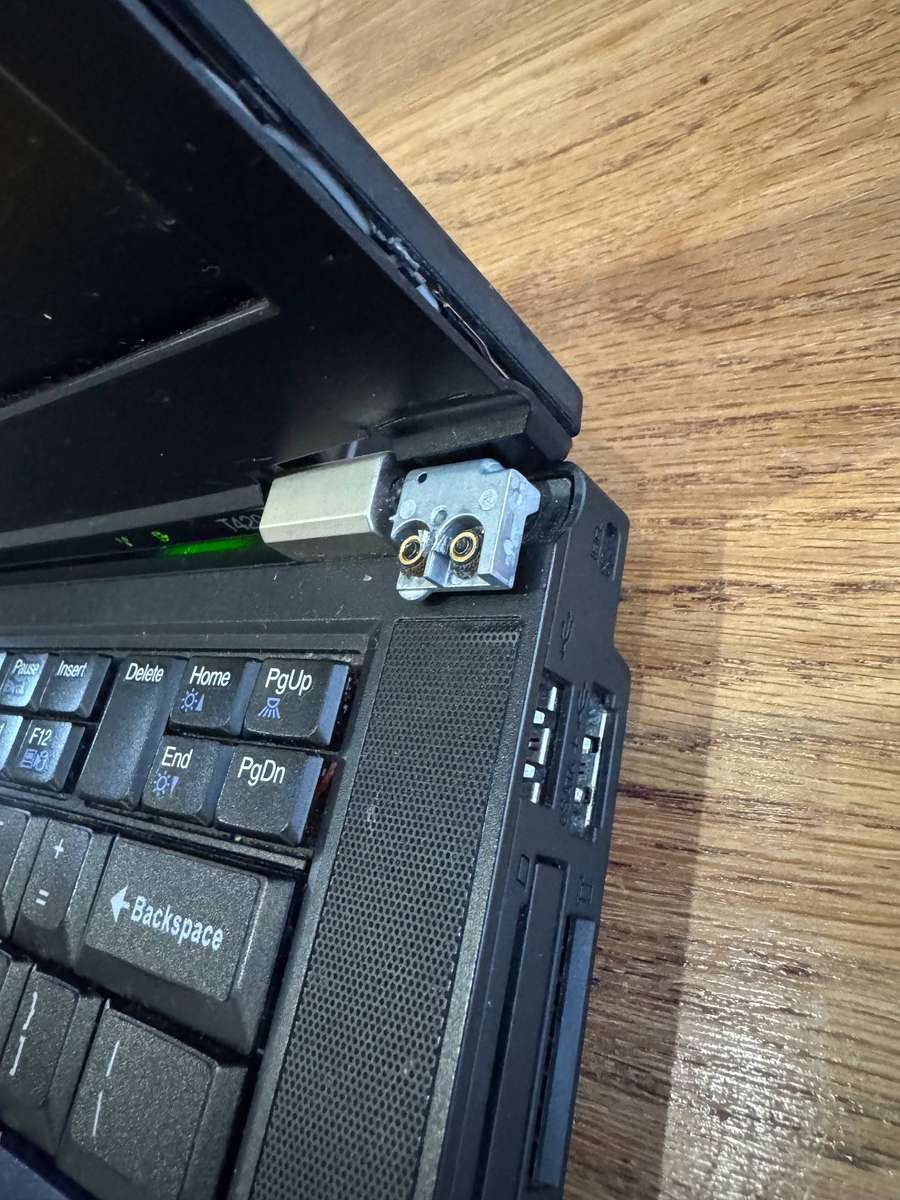 Lenovo ThinkPad T420 14", Intel Core i5-2520M 2.50GHz, 4GB RAM, 300GB HDD, PLEASE READ!!!