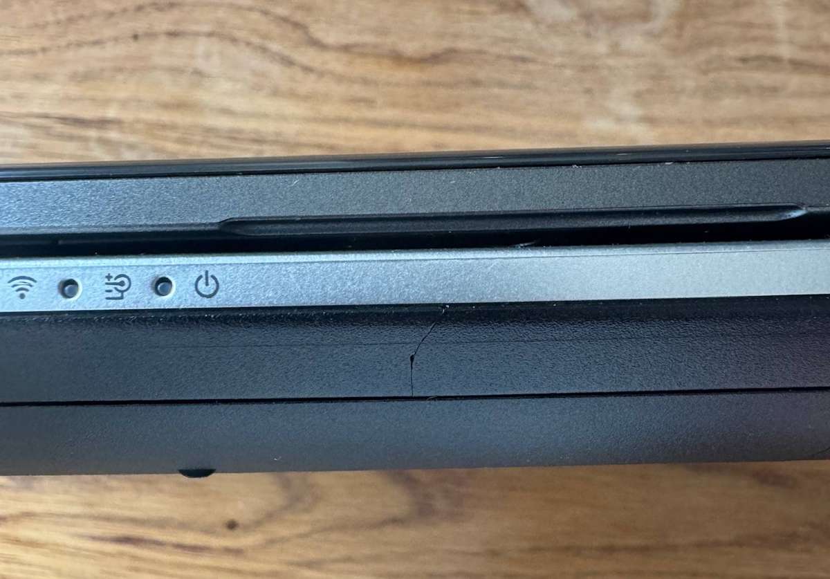 Samsung NoteBook 3 15.6", AMD Radeon HD 7600M, Intel Core i5-3210M 2.50GHz, 6GB RAM, 250GB HDD