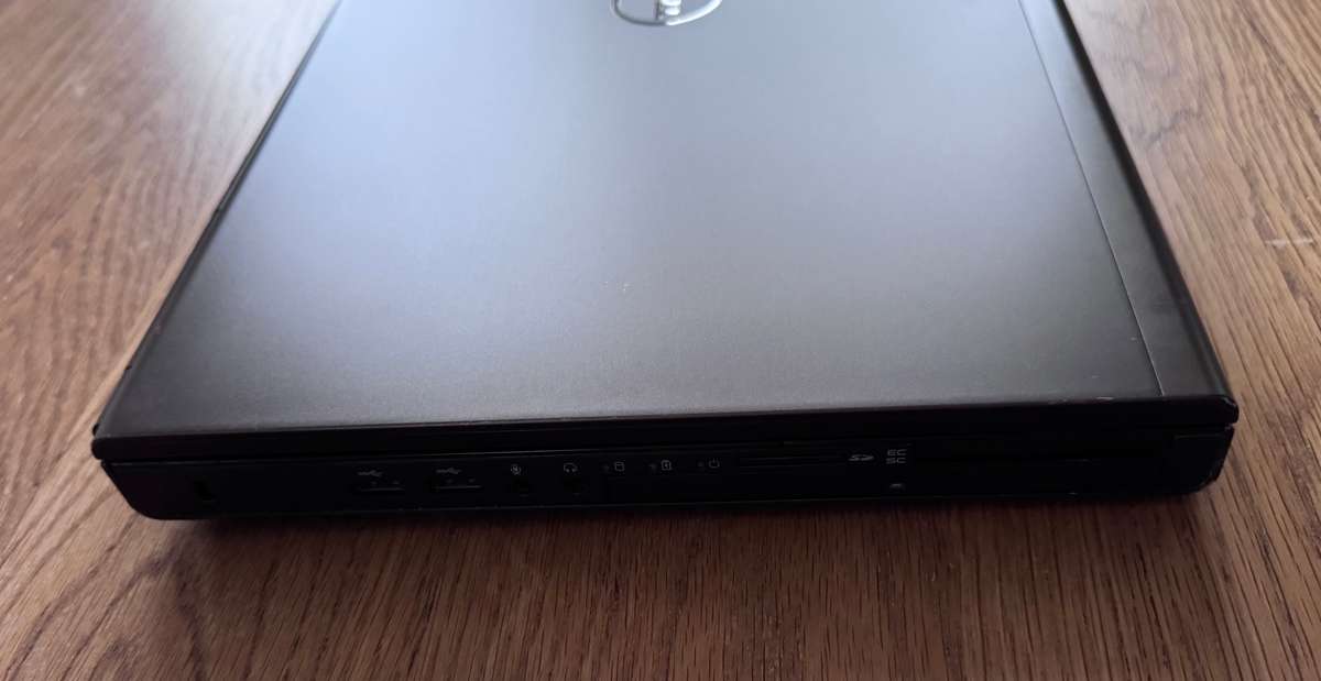 Dell Precision M6800 17", Nvidia Quadro,Intel Core i7-4910MQ 2.90GHz, 32GB RAM, 256GB SSD, 500GB HDD