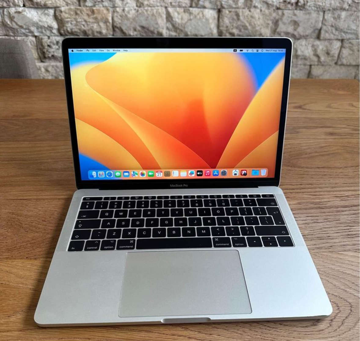 Apple MacBook Pro 13 Retina 2017 Silver, Intel Core i5, 128gb SSD, 8gb Ram, 2.3GHz