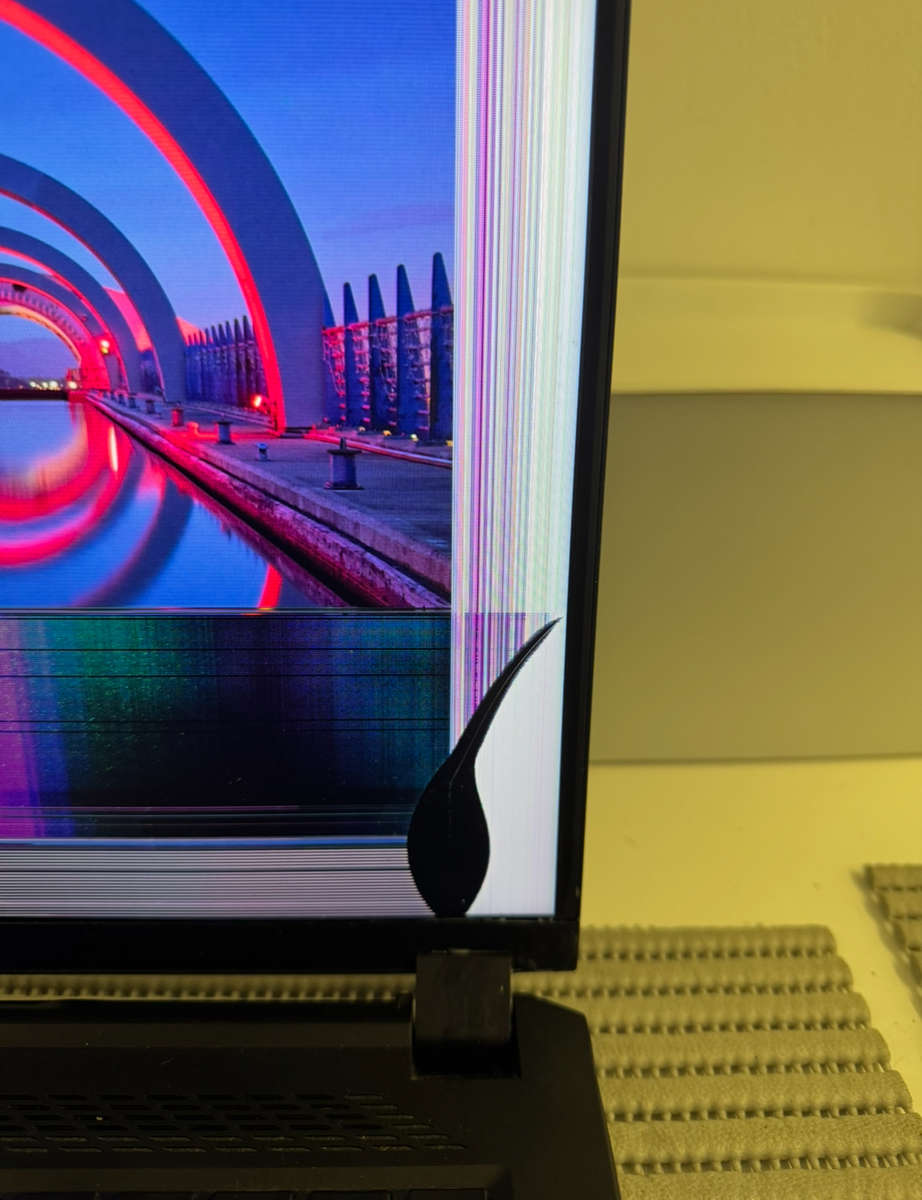 Gigabyte AORUS XE4, RTX 3070Ti GPU, Core i7-12700H 4.70GHz, 17.3" Full HD360Hz, 32GB PLEASE READ!!!