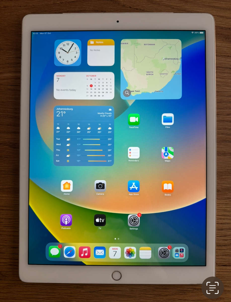 IPAD PRO 12.9 1st GEN 128GB, WIFI / CELLULAR GOLD