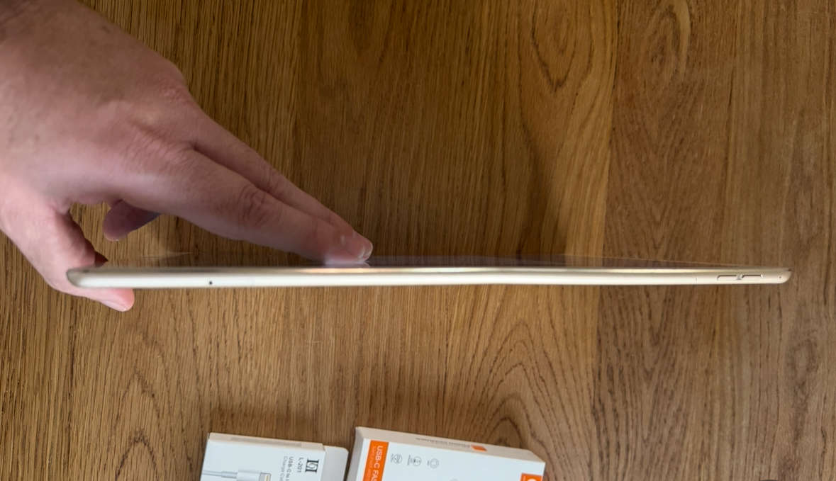 IPAD PRO 12.9 1st GEN 128GB, WIFI / CELLULAR GOLD