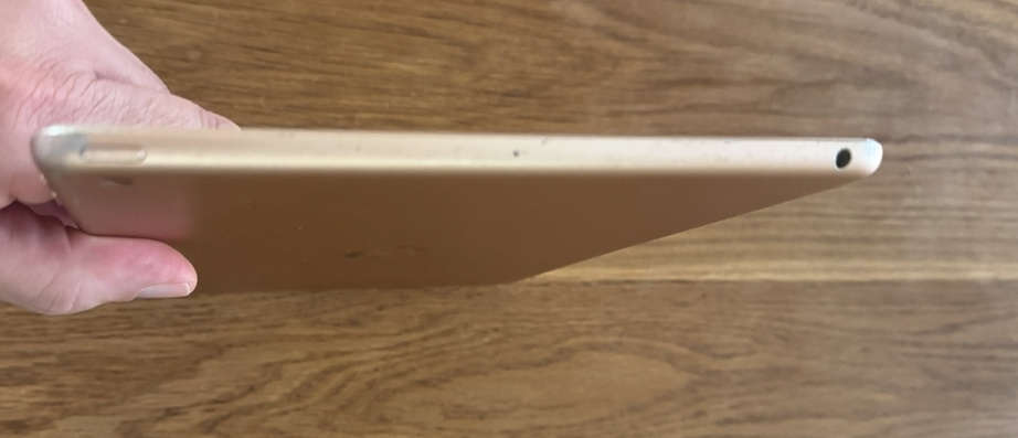 IPAD 8th GEN 128GB, WIFI , ROSE GOLD