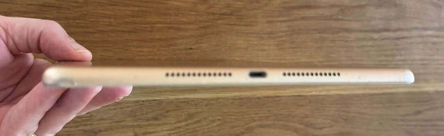 IPAD 8th GEN 128GB, WIFI , ROSE GOLD