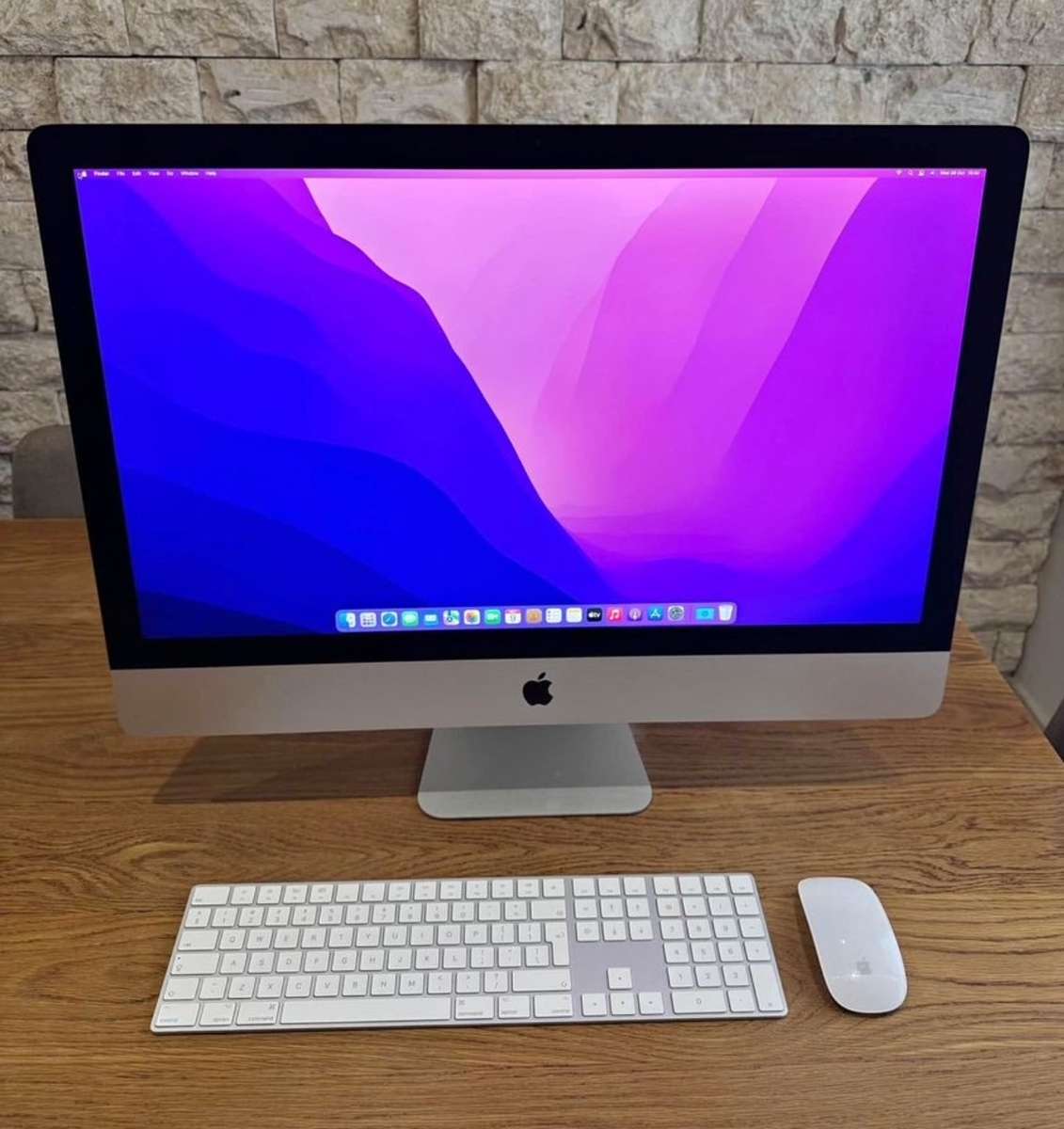 Apple iMac 27"  5K Retina, Late 2015, Intel Core i5, 1TB SSD, 32gb Ram, 3.2GHz