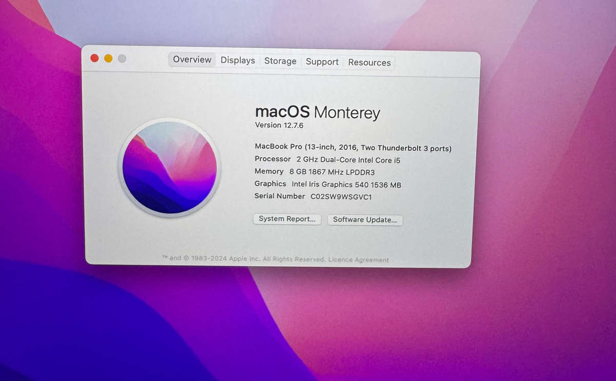 Apple MacBook Pro 13 Retina 2016 Space Grey, Intel Core i5, 256gb SSD, 8gb Ram, 2.0GHz NEW BATTERY!!