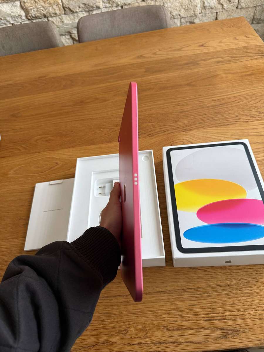 iPad 10th Gen, 64GB, WiFi PINK PLEASE READ!!!!