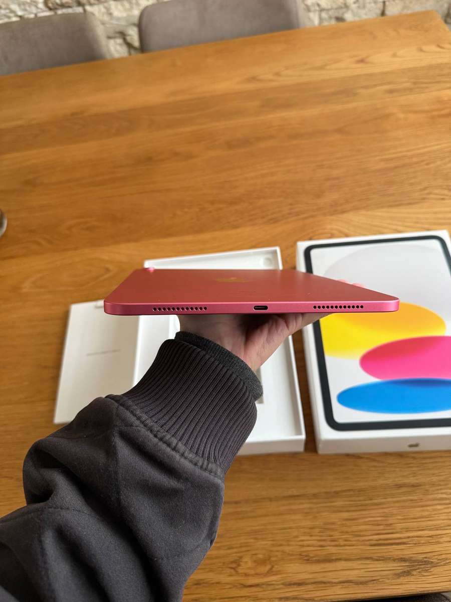 iPad 10th Gen, 64GB, WiFi PINK PLEASE READ!!!!