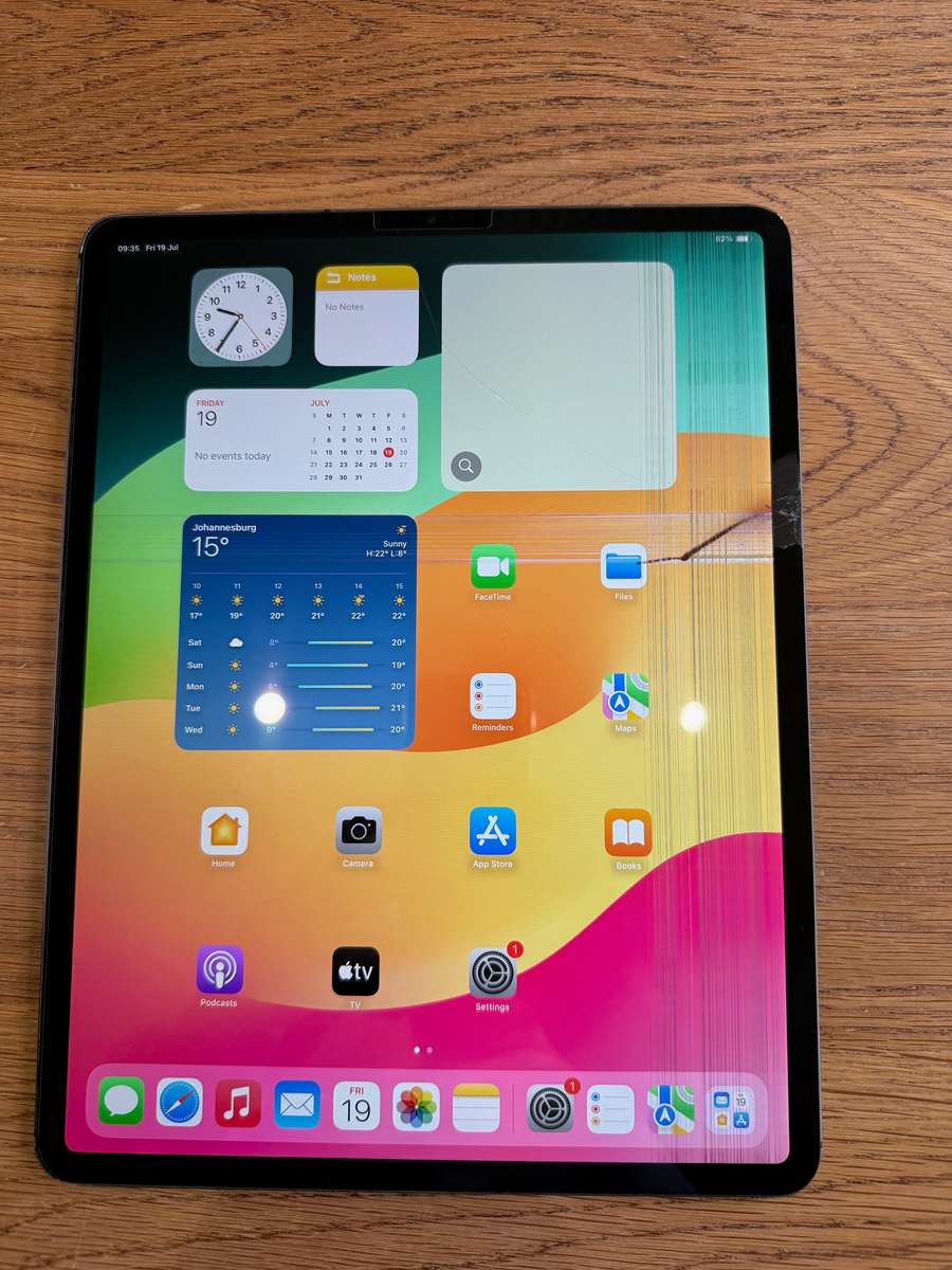 Apple iPad Pro 12.9-inch 3rd Generation 256GB WiFi & Cellular A1895