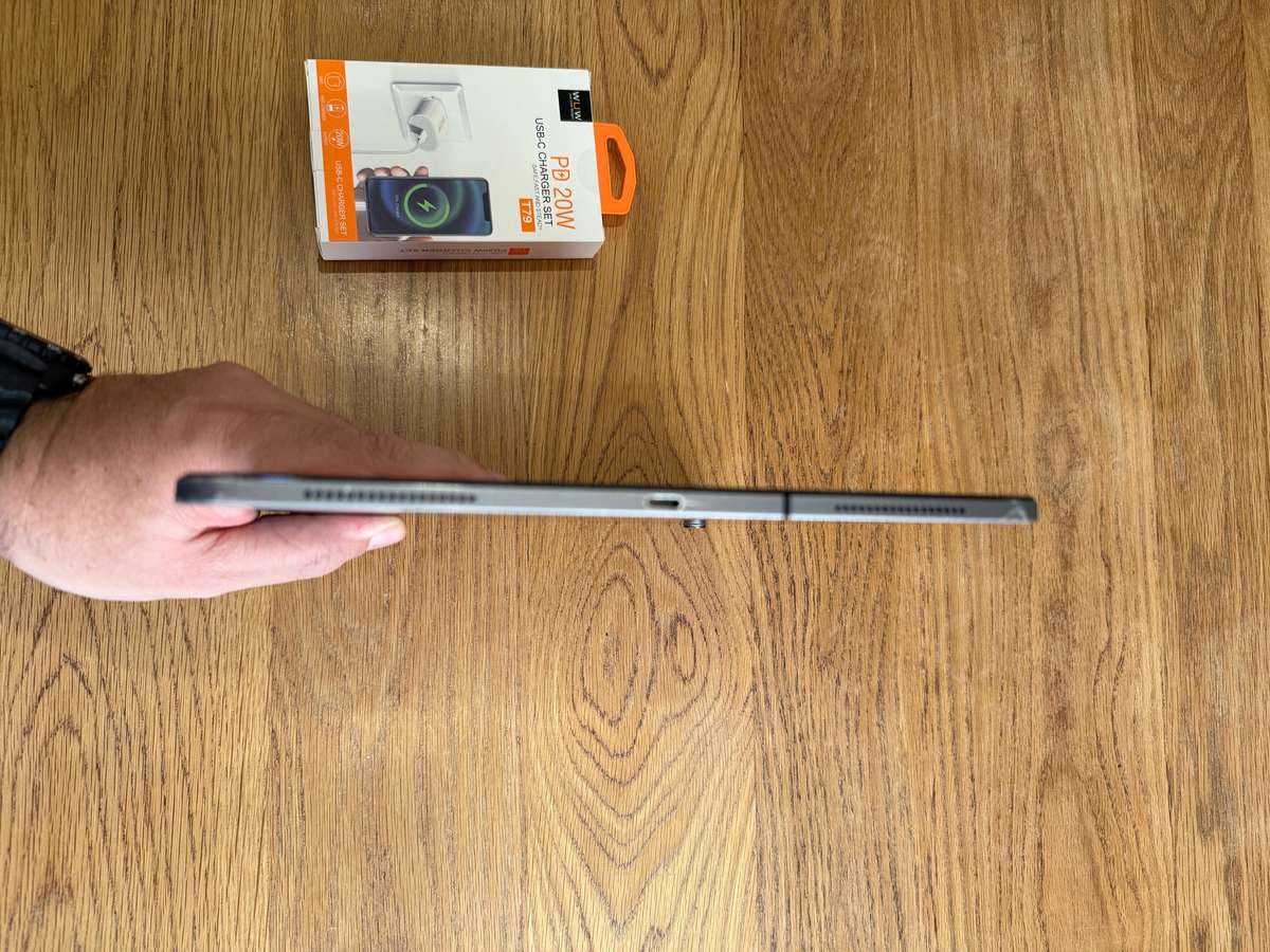 Apple iPad Pro 12.9-inch 3rd Generation 256GB WiFi & Cellular A1895