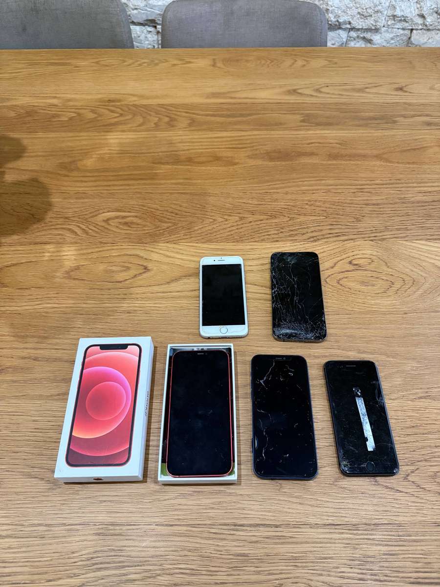 Apple iPhone bulk lot for spares and parts