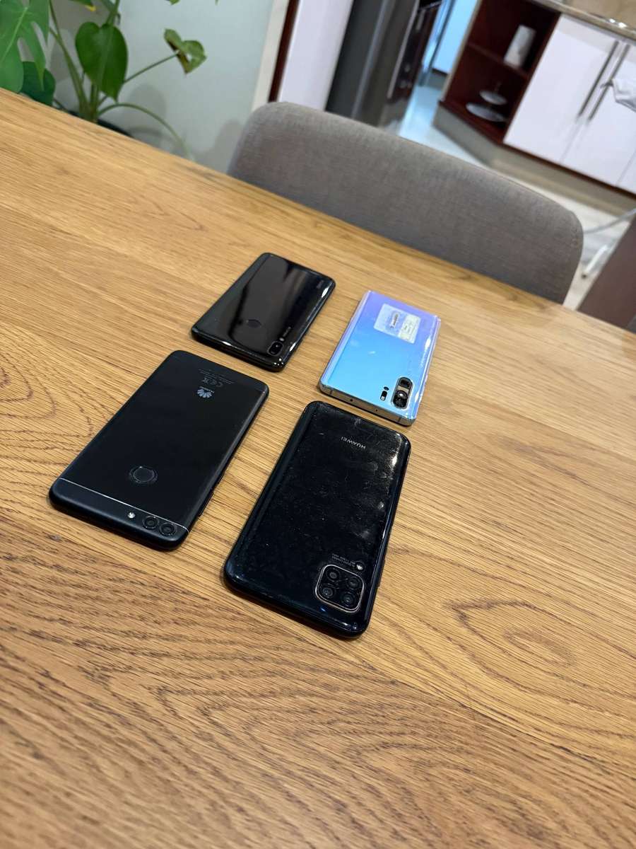 Huawei phones for spares and parts
