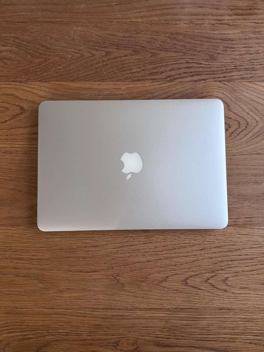 MacBook Pro 13` Retina Early 2015, Intel Core i5, 256GB SSD, 8GB RAM, 2.7GHz