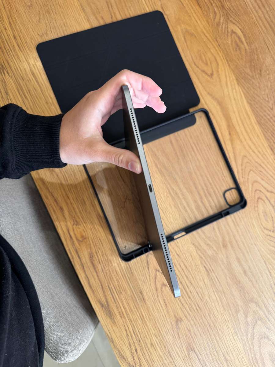 Apple iPad Pro 12.9-inch 3rd Generation 256GB WiFi A1876