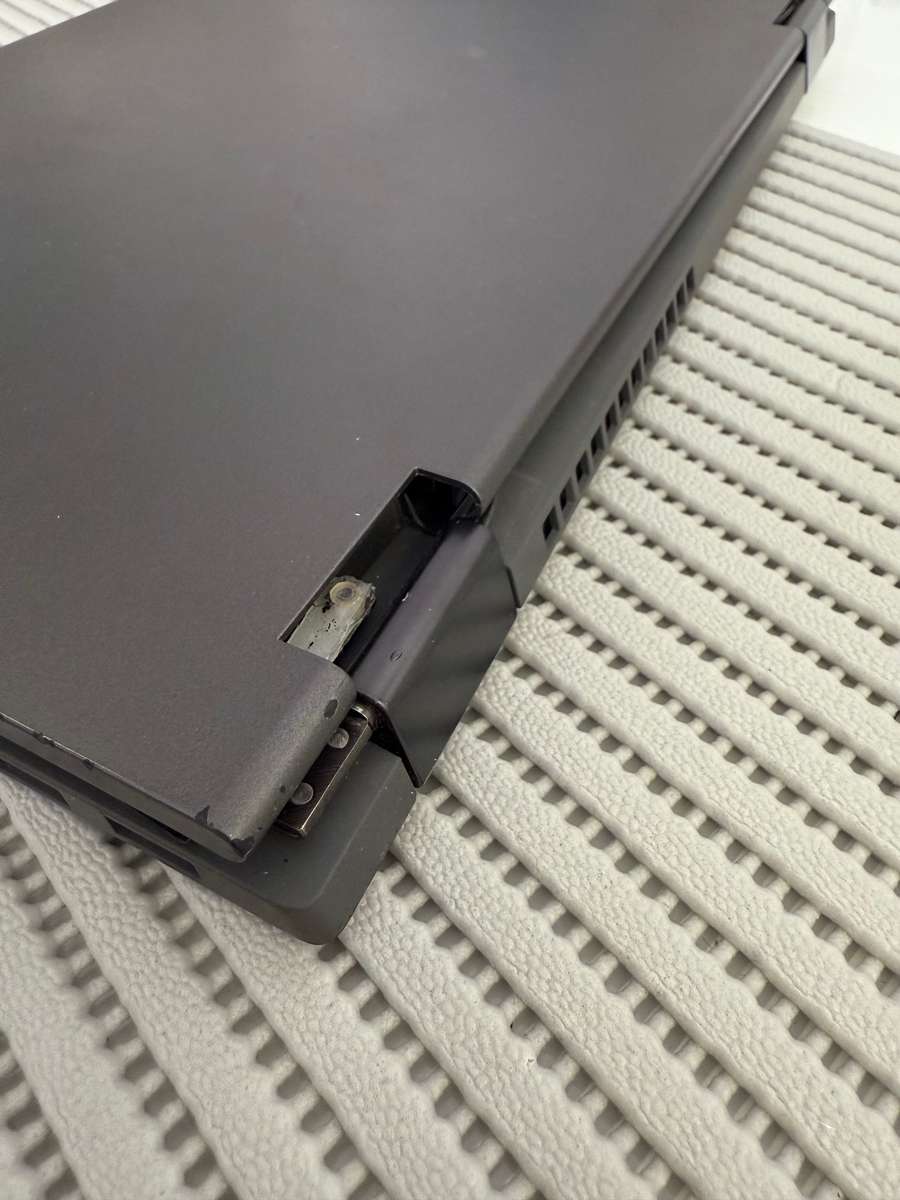 Lenovo Flex 5 Intel® Core i3-1115G4 8GB RAM and 512GB SSD Storage Laptop PLEASE READ!!!