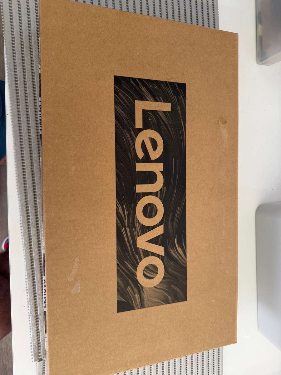 Lenovo Flex 5 Intel® Core i3-1115G4 8GB RAM and 512GB SSD Storage Laptop PLEASE READ!!!