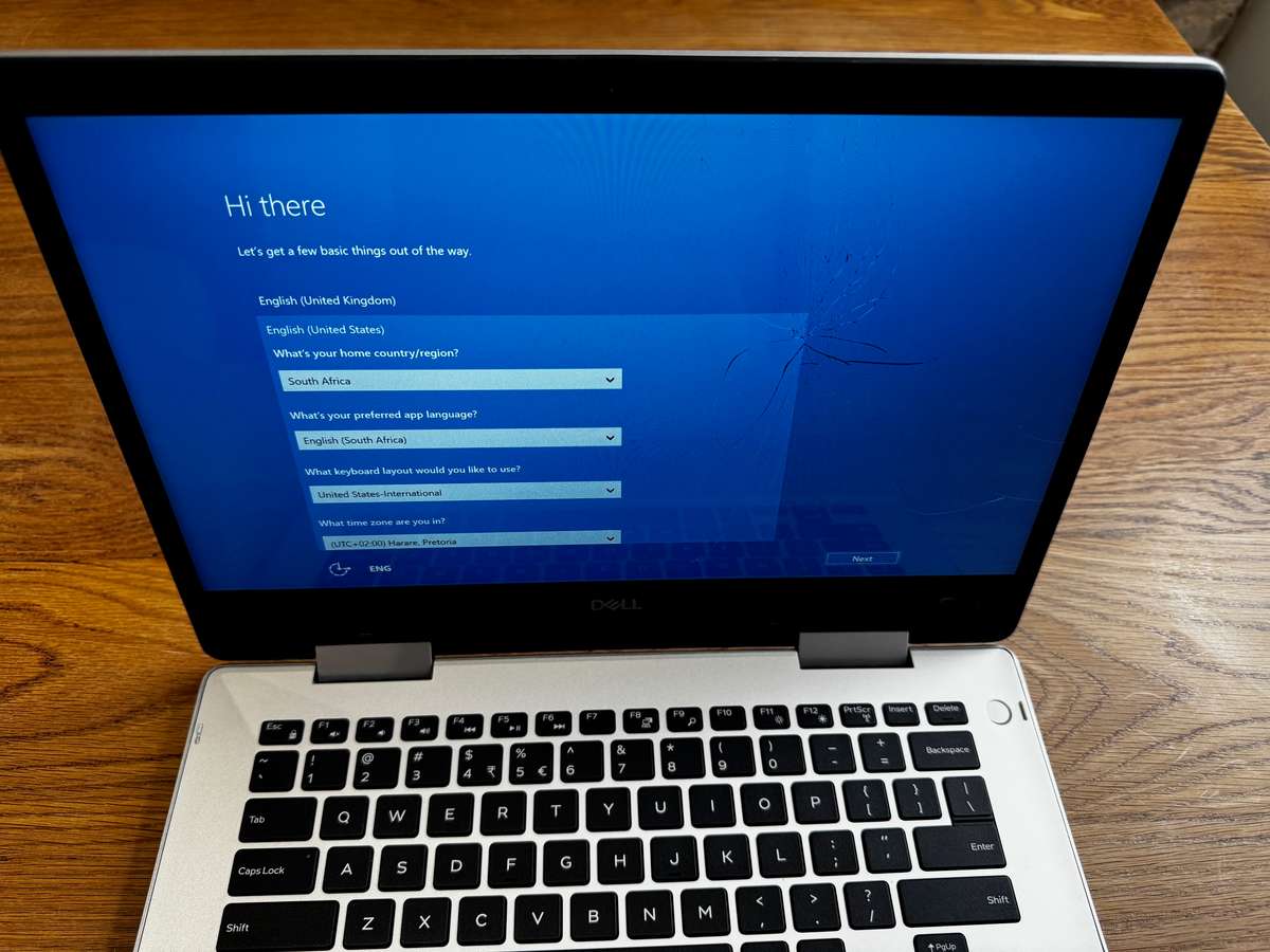 DELL INSPIRON P93G001 Intel Core i5-8265U, 8GB RAM DDR4 RAM 256GB SSD PLEASE READ!!!