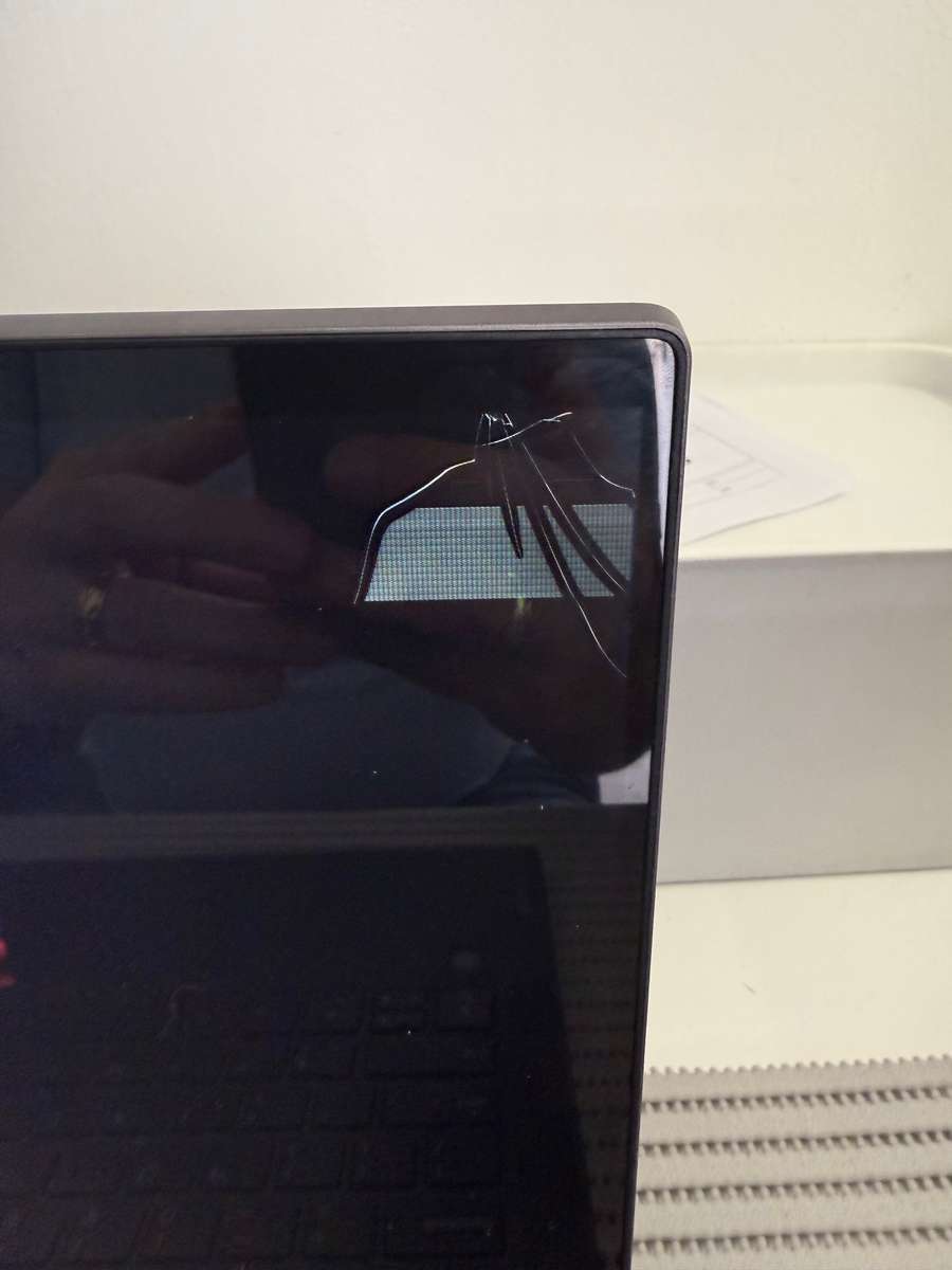 Lenovo Flex 5 Intel® Core i3-1115G4 8GB RAM and 512GB SSD Storage Laptop PLEASE READ!!!