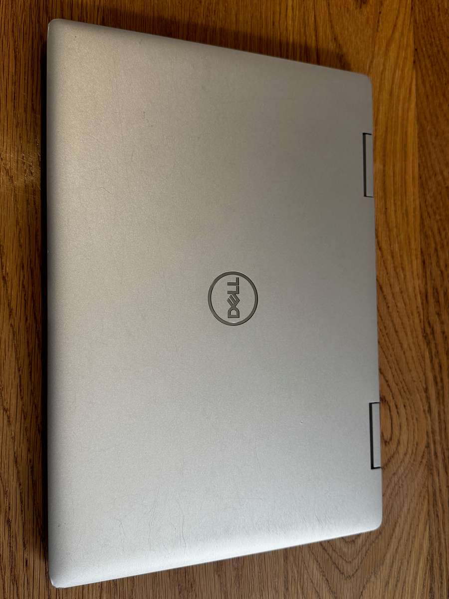 DELL INSPIRON P93G001 Intel Core i5-8265U, 8GB RAM DDR4 RAM 256GB SSD PLEASE READ!!!