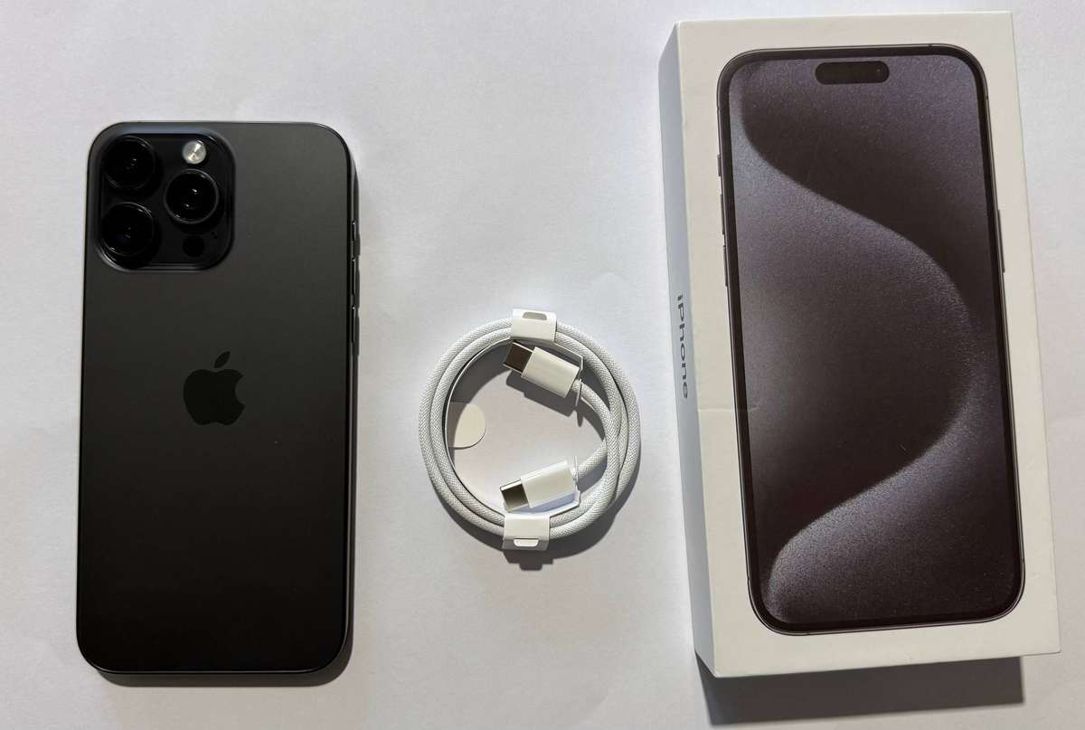 iPhone 15 Pro Max Black Titanium 256GB