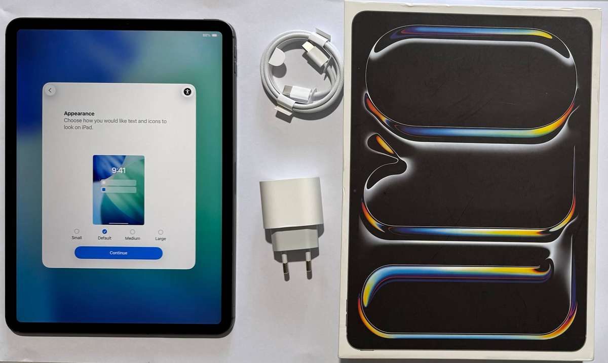 Apple iPad Pro 11-inch 2nd Generation 256GB Space Gray