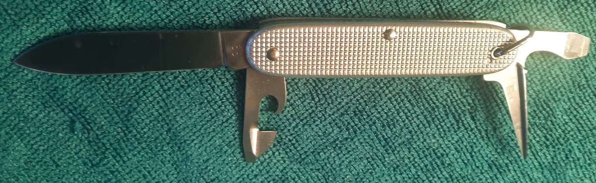 Wenger Alox Swiss Army knife soldaat 1961 year 1999 With Bail