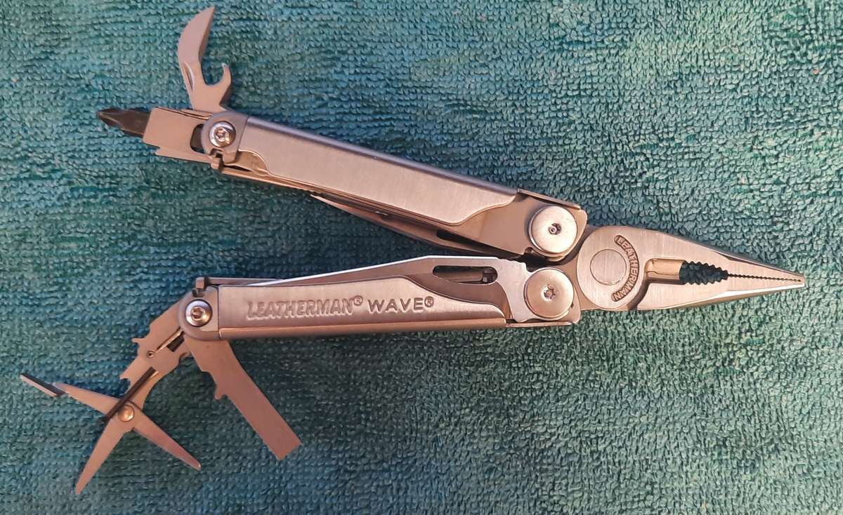 Leatherman Wave 1 Multitool  With Nylon  Pouch Good Condition