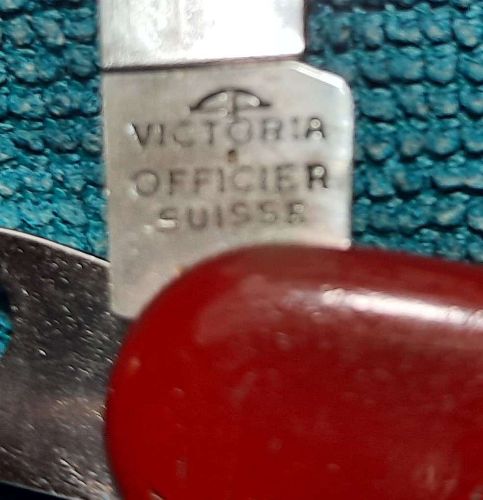 Swiss Army Knife Victoria 1960 Climber Rare with 5 ring grooved cork screw and Bale