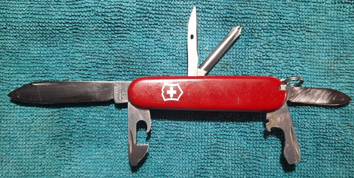 Victorinox Swiss Army Knife - Tinker Red Scales