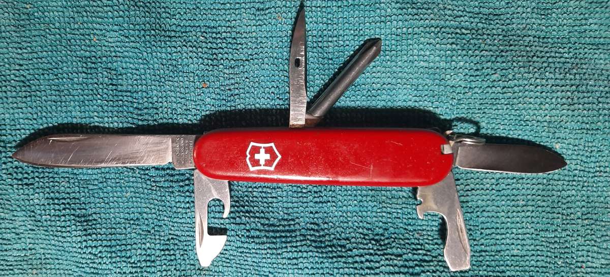 Victorinox Swiss Army Knife - Tinker Red Scales