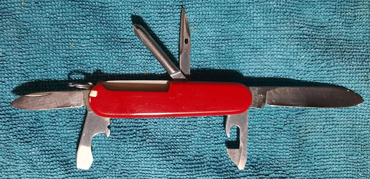 Victorinox Swiss Army Knife - Tinker Red Scales