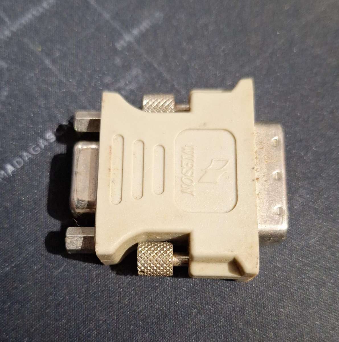 DVI to VGA adapter